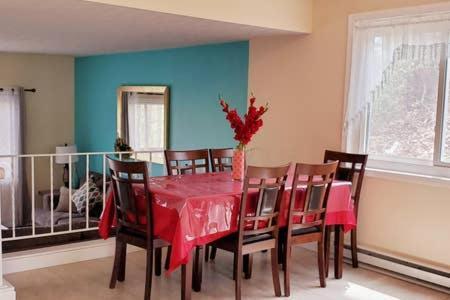 Lake George Family Vacation Home Bagian luar foto