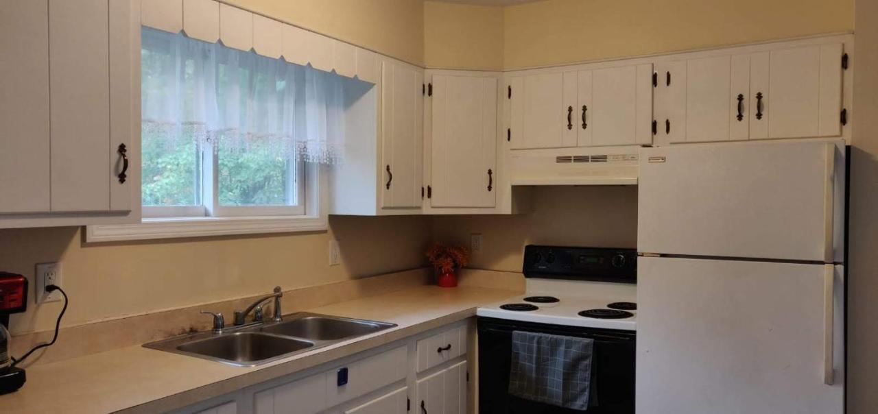 Lake George Family Vacation Home Bagian luar foto